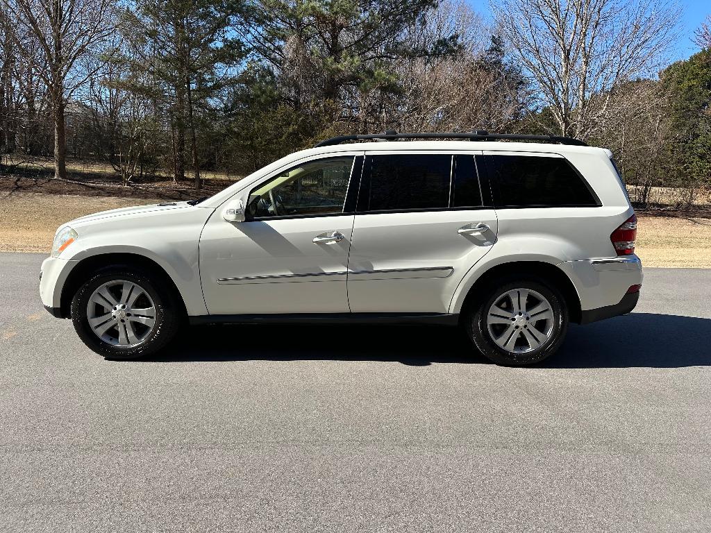2008 Mercedes-Benz GL-Class GL320 photo